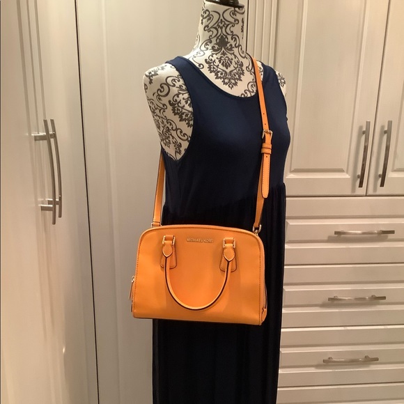 Brilliant MK Yellow Crossbody or Purse - Picture 2 of 9